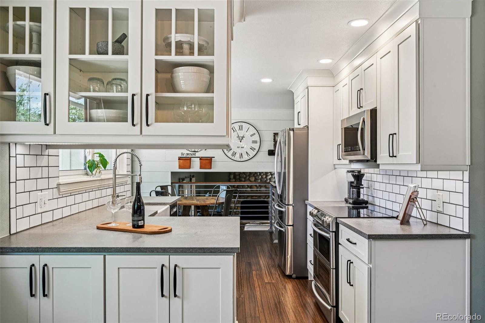 MLS Image #10 for 5873 w maplewood drive,littleton, Colorado