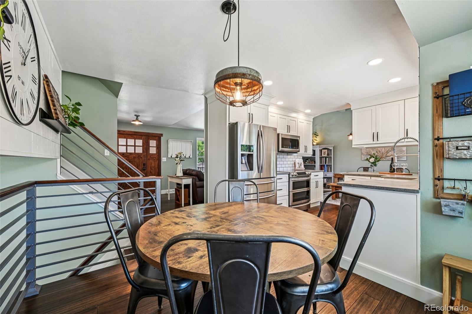 MLS Image #12 for 5873 w maplewood drive,littleton, Colorado