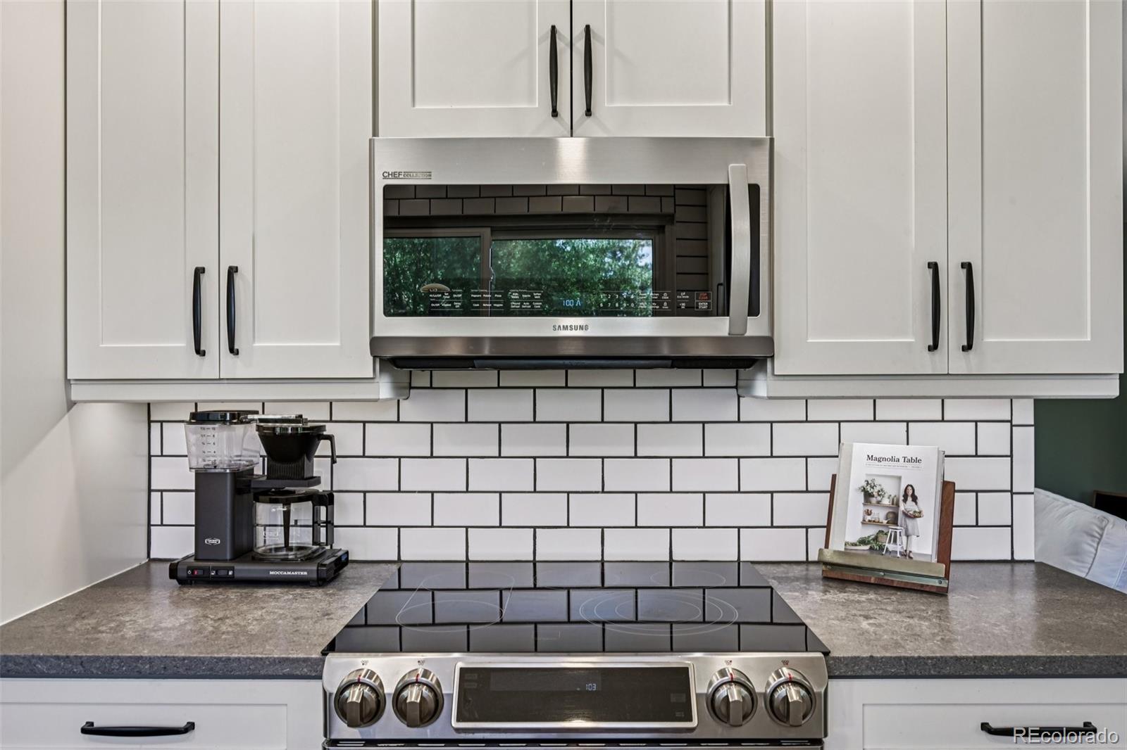 MLS Image #14 for 5873 w maplewood drive,littleton, Colorado