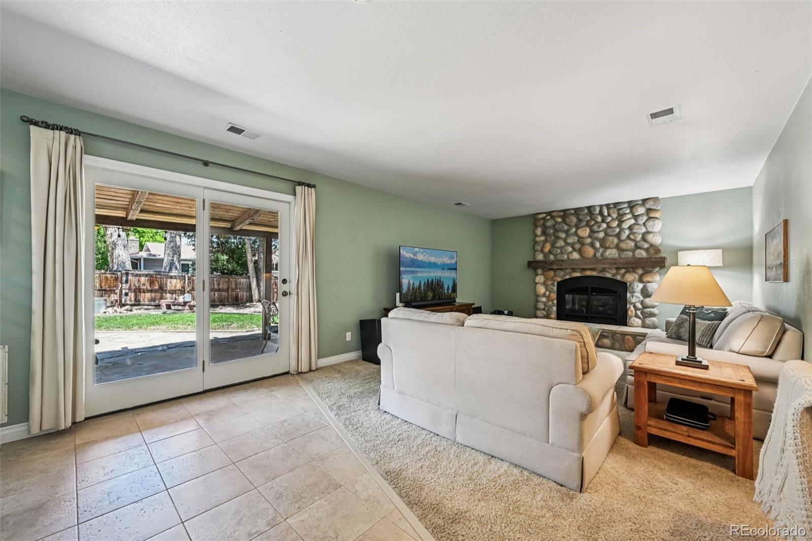 MLS Image #16 for 5873 w maplewood drive,littleton, Colorado