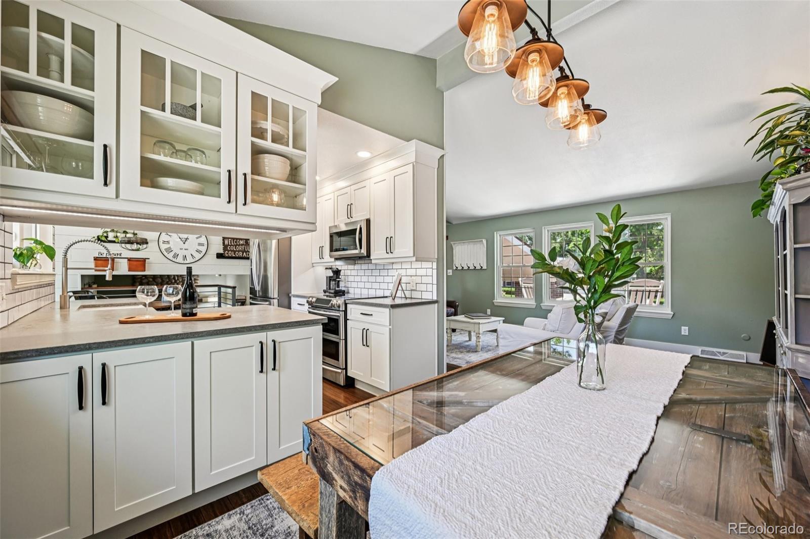 MLS Image #9 for 5873 w maplewood drive,littleton, Colorado