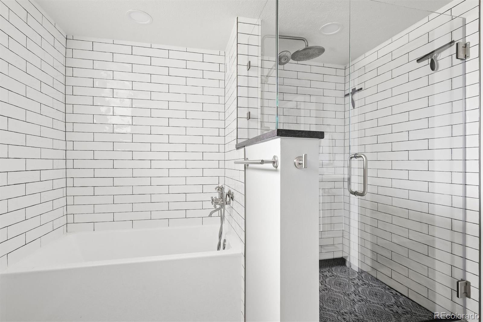 MLS Image #17 for 450  elm street,denver, Colorado