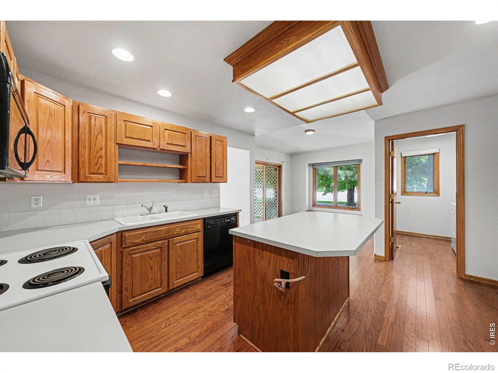 MLS Image #6 for 1396  autumn purple court,loveland, Colorado