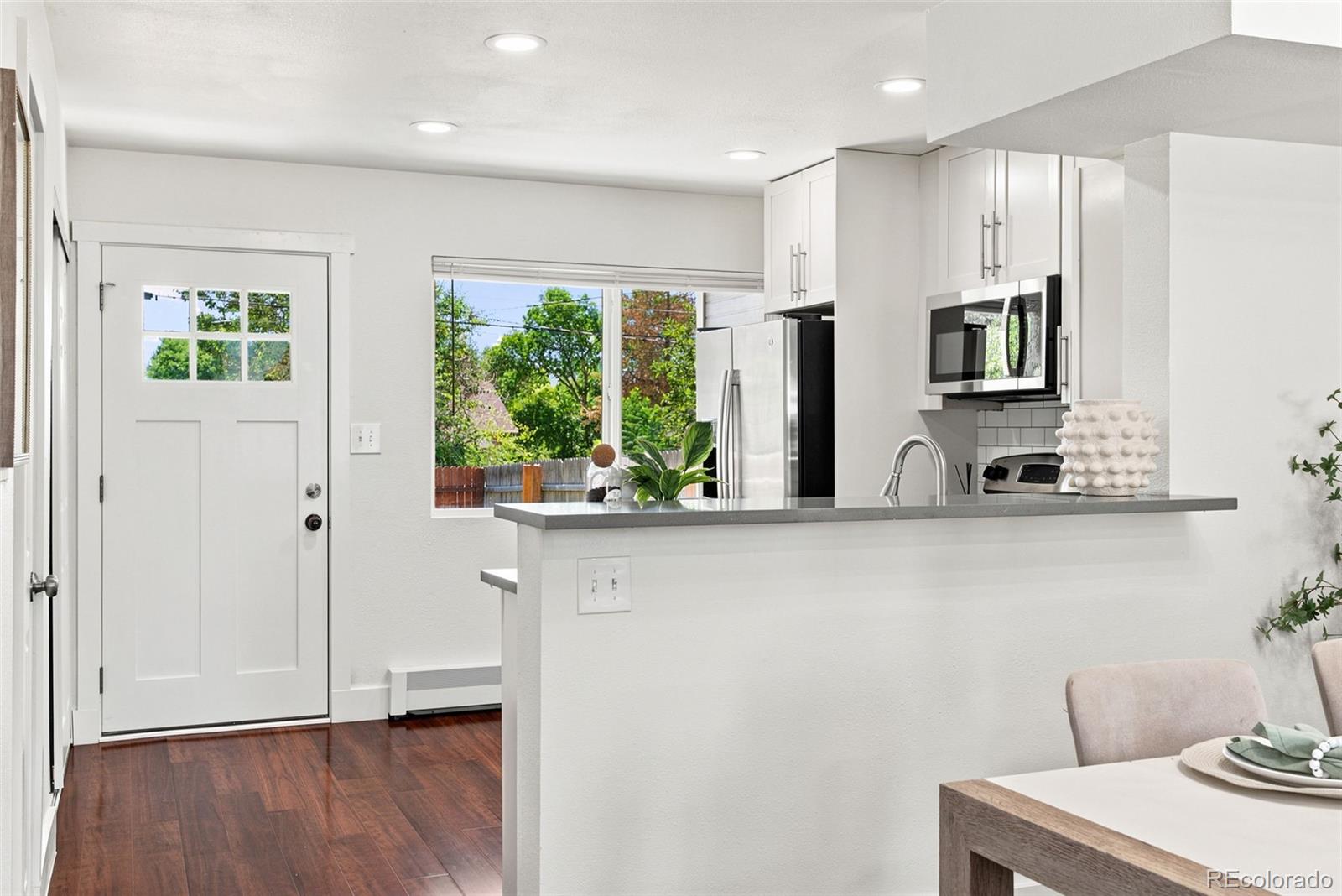 MLS Image #12 for 1422  valentia street,denver, Colorado