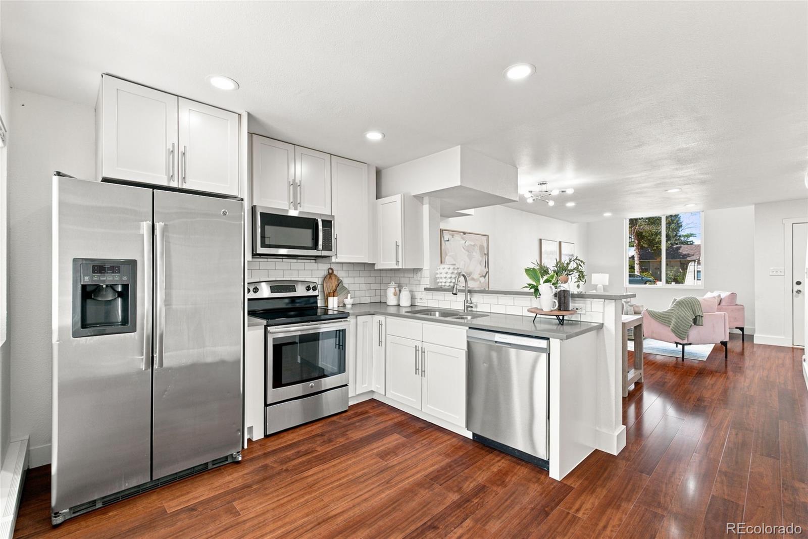 MLS Image #13 for 1422  valentia street,denver, Colorado