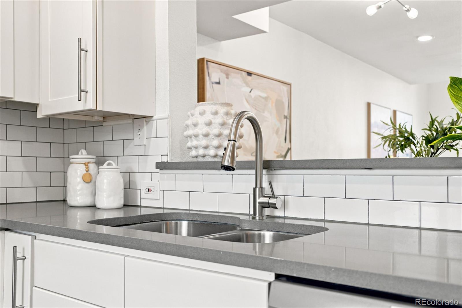 MLS Image #14 for 1422  valentia street,denver, Colorado