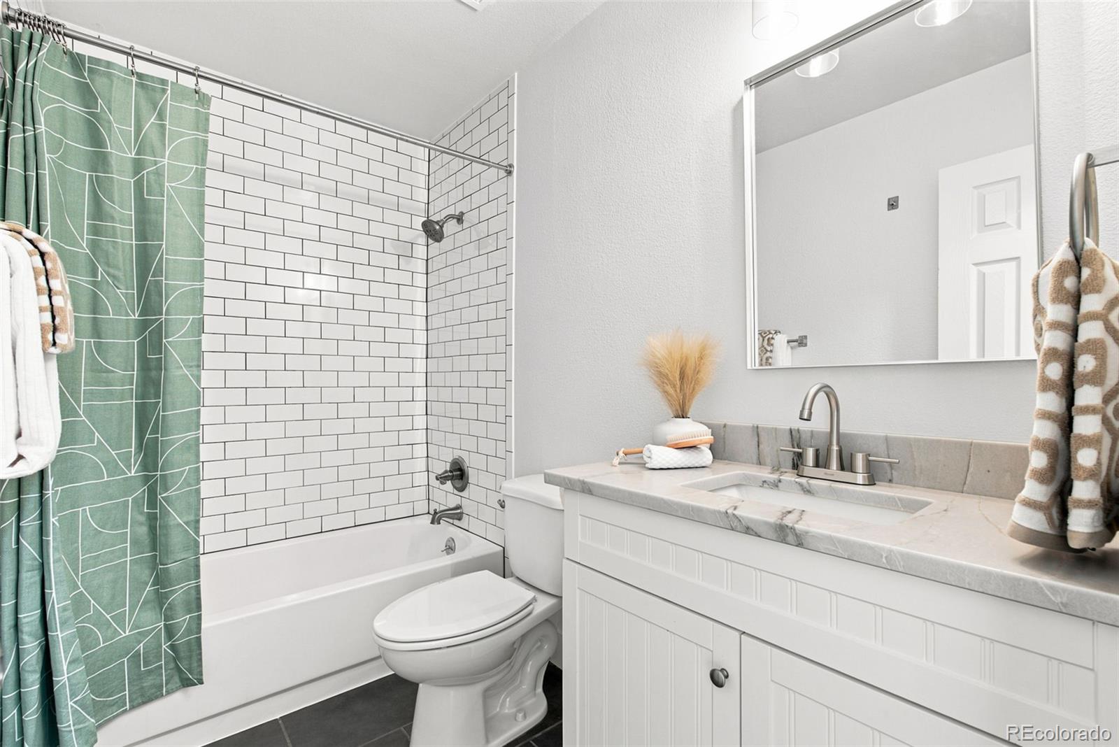 MLS Image #32 for 1422  valentia street,denver, Colorado