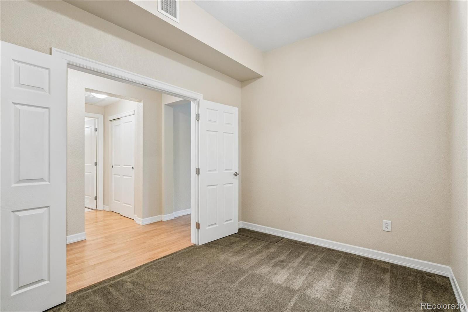 MLS Image #11 for 2200 s university boulevard,denver, Colorado