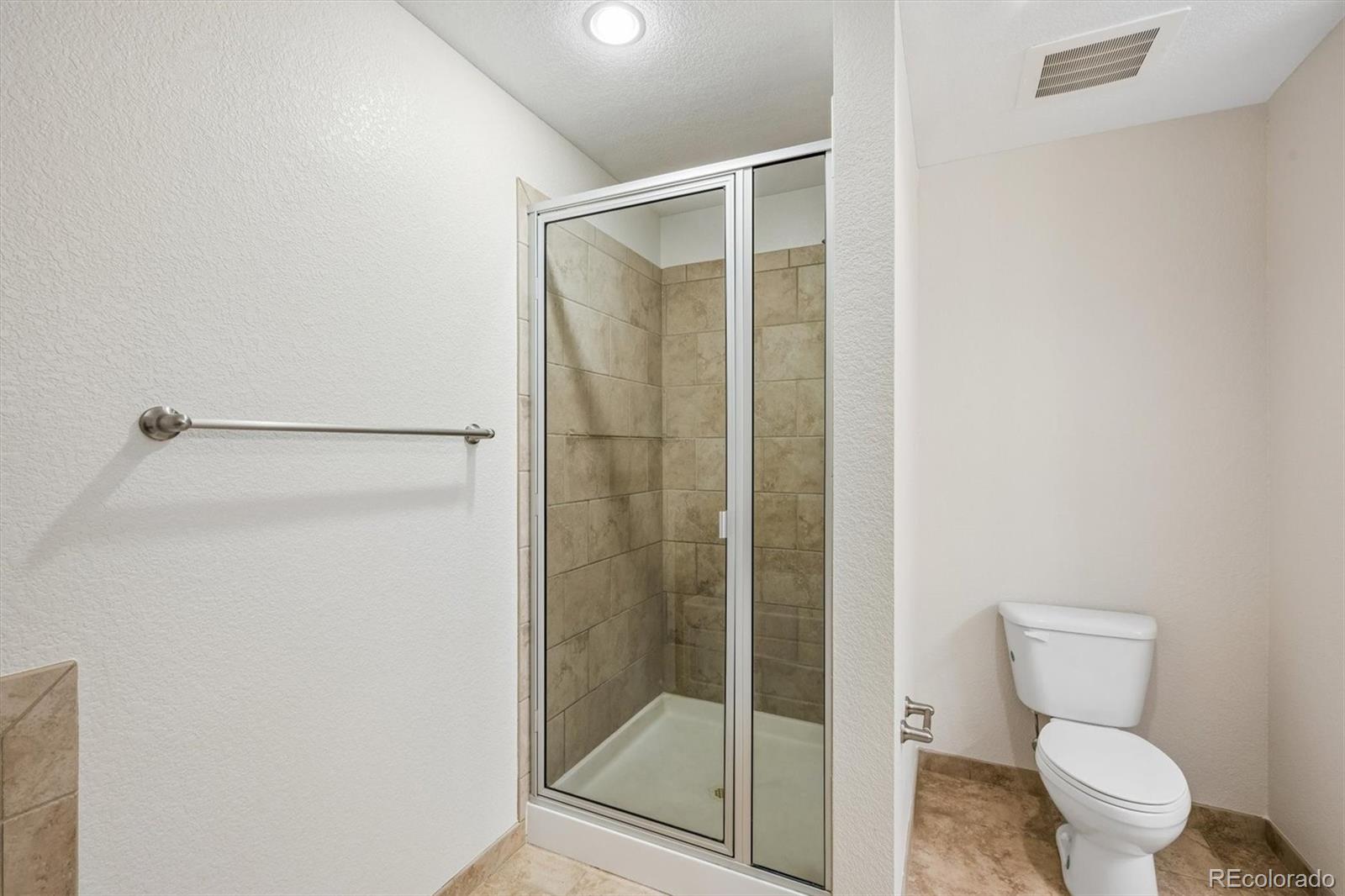 MLS Image #21 for 2200 s university boulevard,denver, Colorado