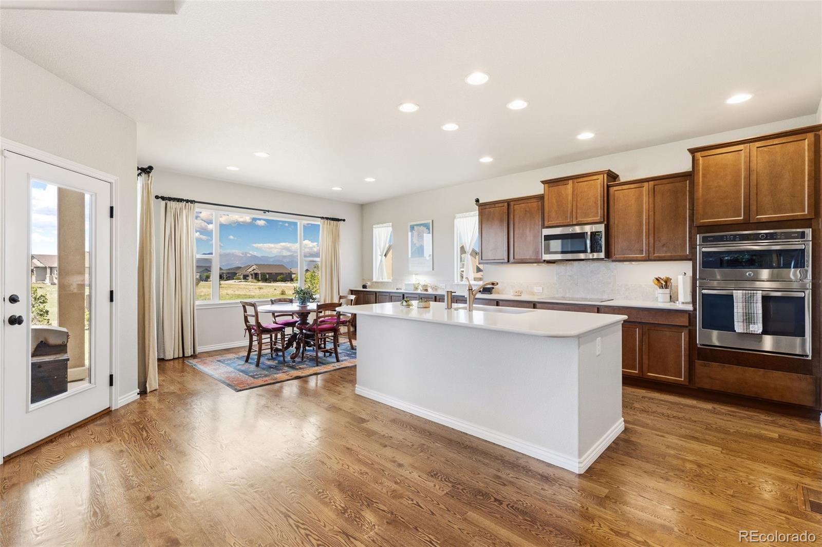 MLS Image #3 for 3729  floating cloud court,colorado springs, Colorado