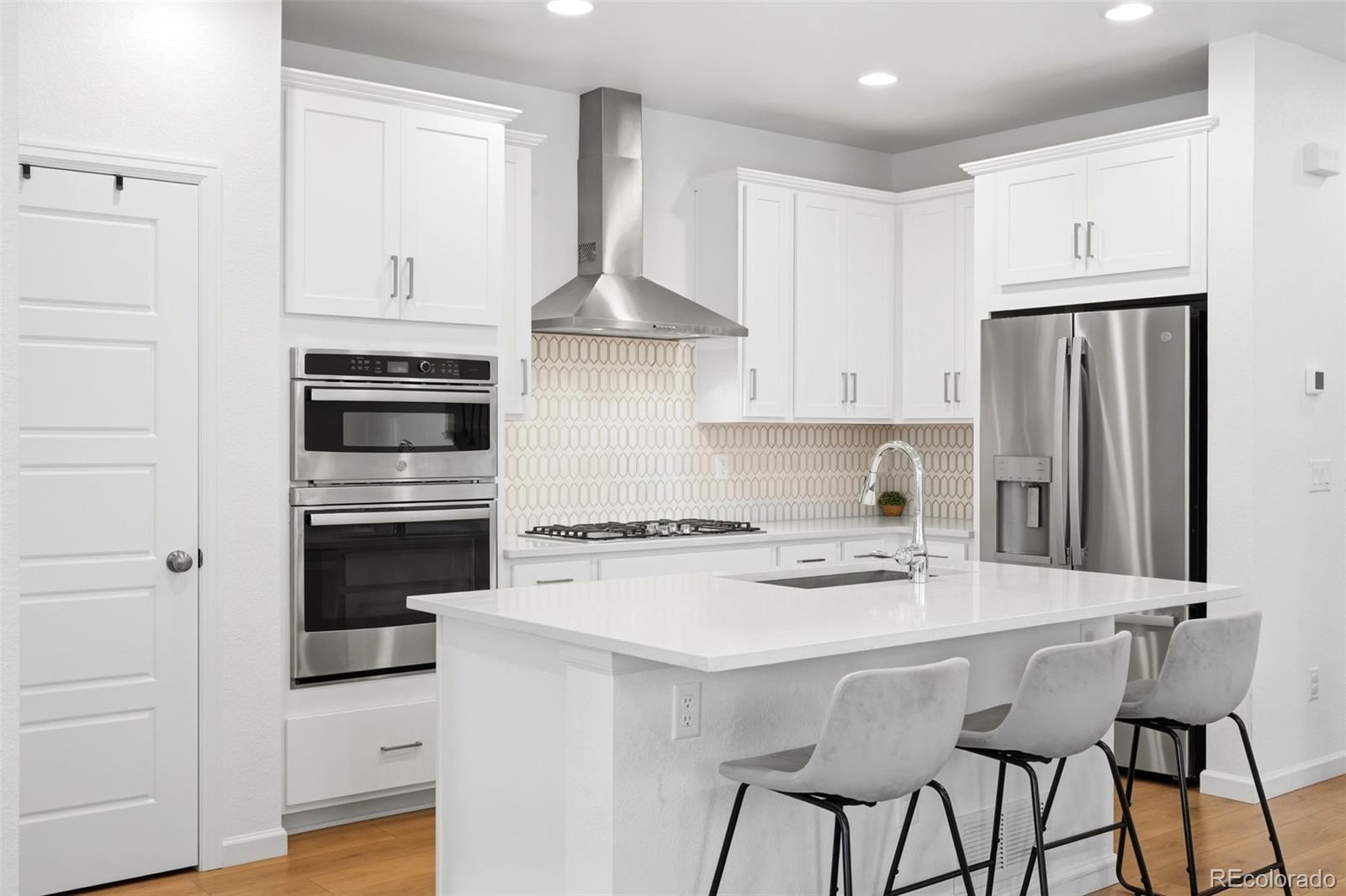 MLS Image #5 for 9915  matchless street,littleton, Colorado