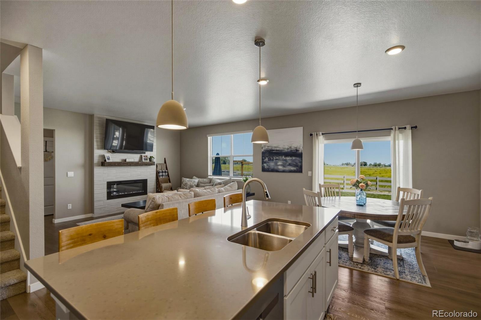 MLS Image #11 for 1790  vantage parkway,berthoud, Colorado