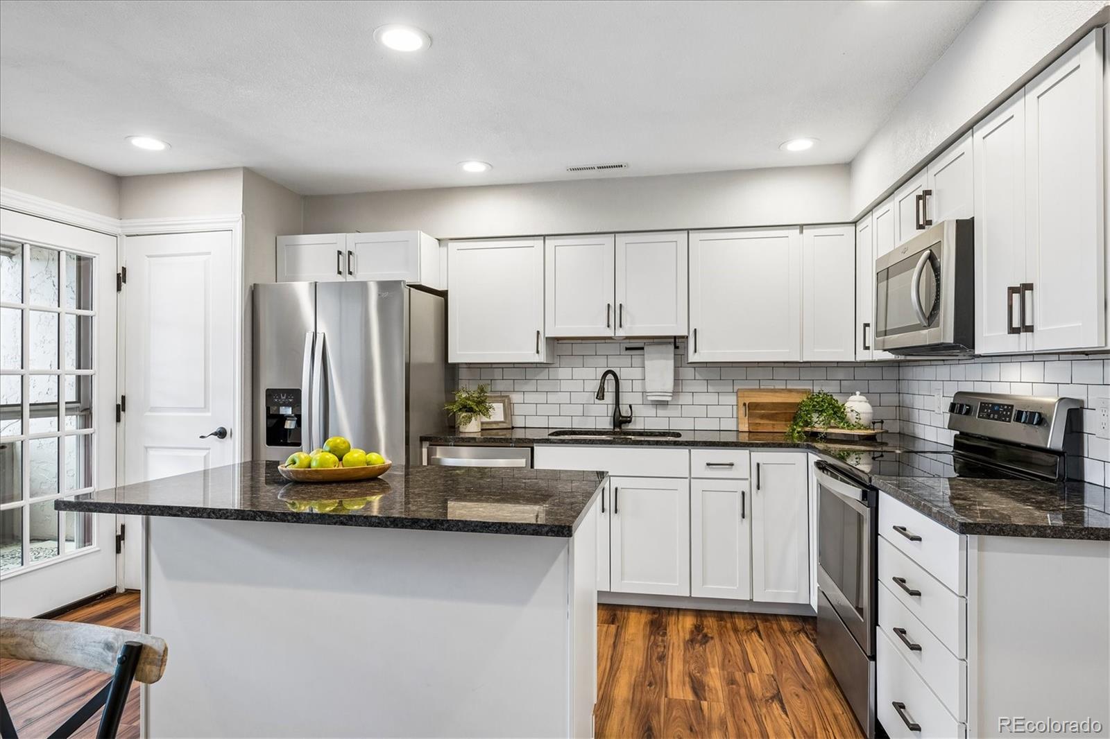 MLS Image #5 for 7110 s gaylord street l7,centennial, Colorado