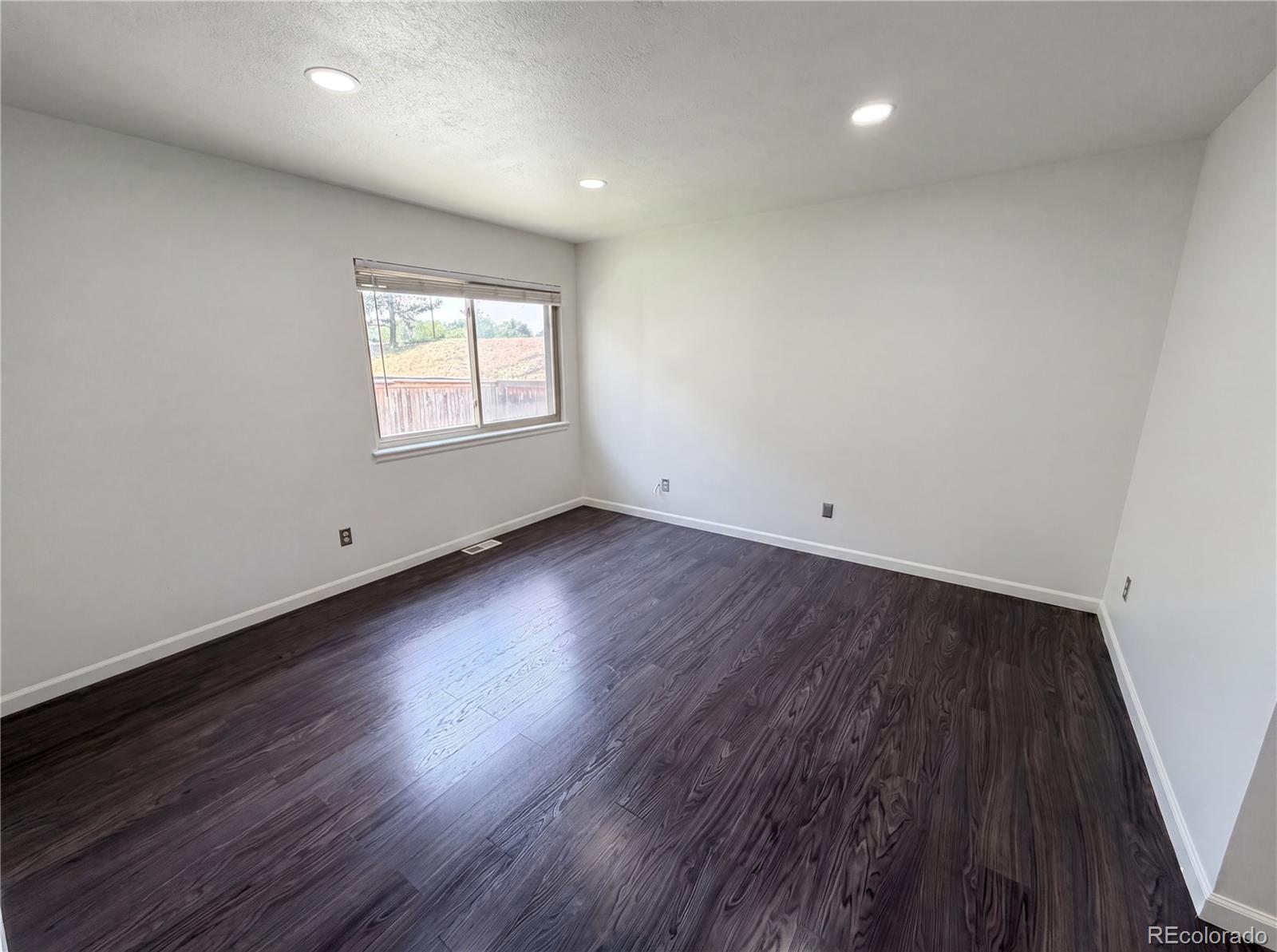 MLS Image #10 for 11835  lincoln street,denver, Colorado