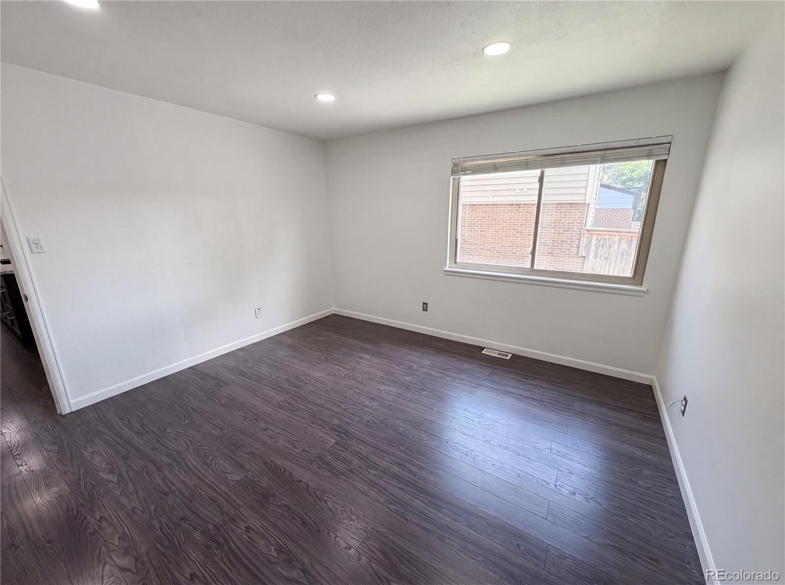 MLS Image #11 for 11835  lincoln street,denver, Colorado