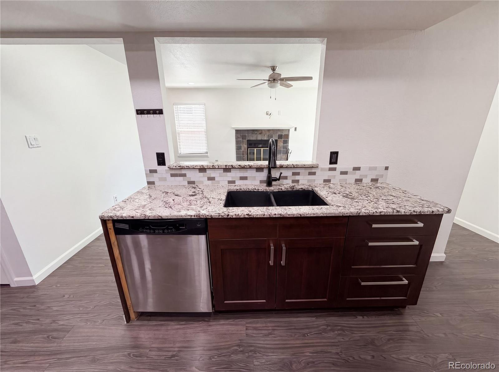 MLS Image #6 for 11835  lincoln street,denver, Colorado
