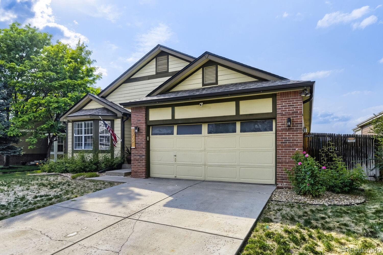 MLS Image #1 for 19091 e chenango circle,aurora, Colorado