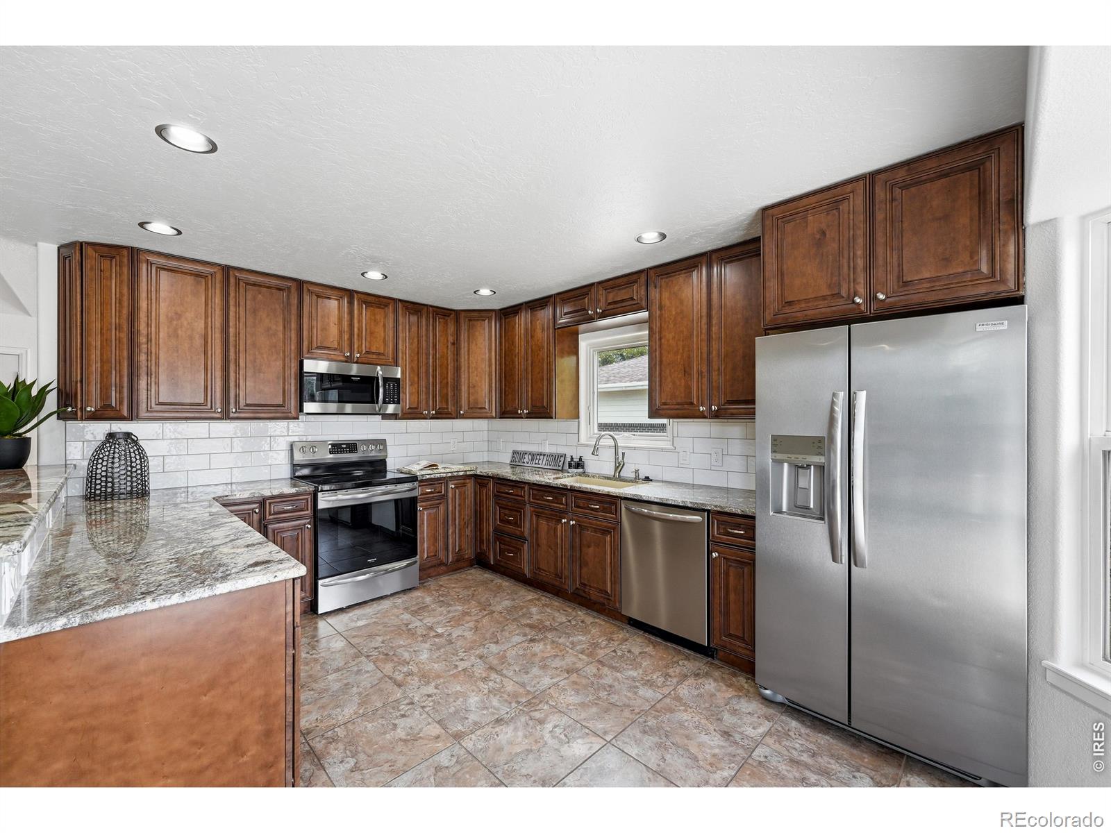 MLS Image #11 for 2525  50th avenue,greeley, Colorado