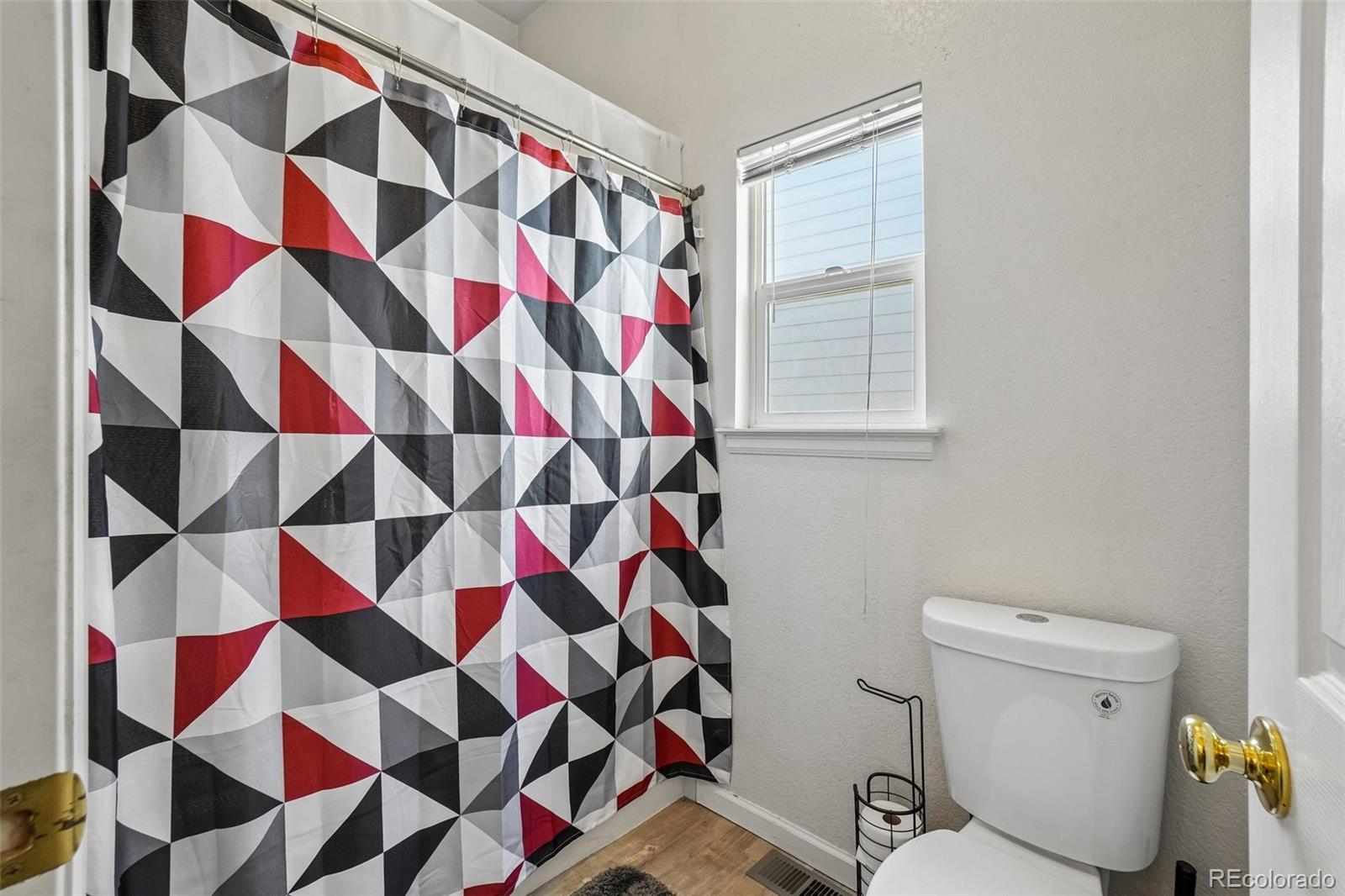 MLS Image #12 for 5943 s waco court,aurora, Colorado