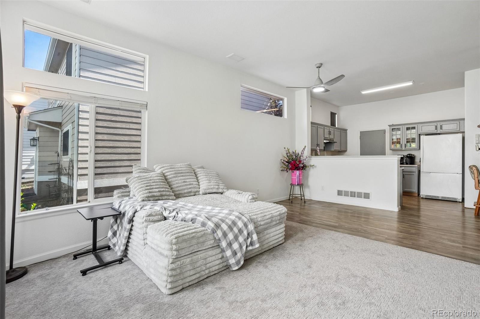 MLS Image #3 for 5943 s waco court,aurora, Colorado