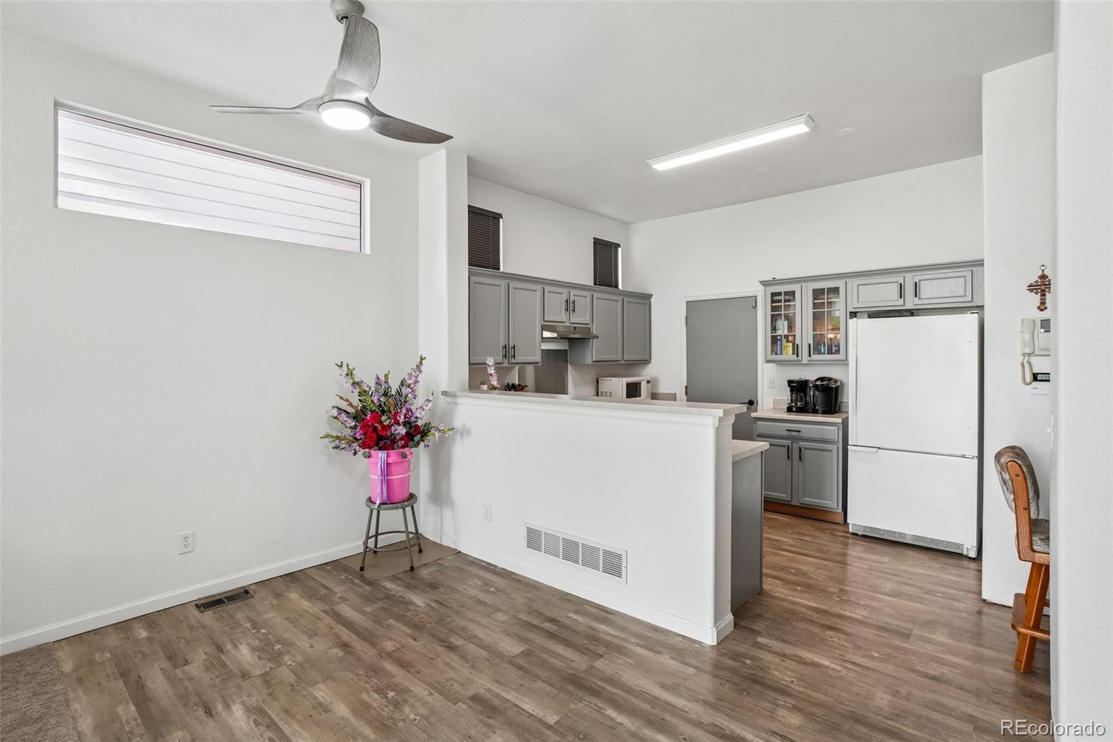 MLS Image #4 for 5943 s waco court,aurora, Colorado