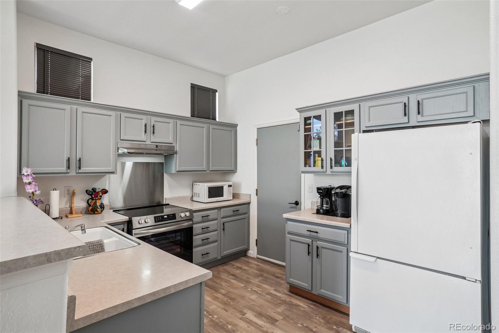 MLS Image #6 for 5943 s waco court,aurora, Colorado