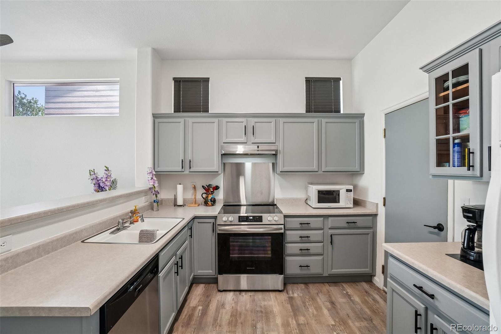 MLS Image #7 for 5943 s waco court,aurora, Colorado