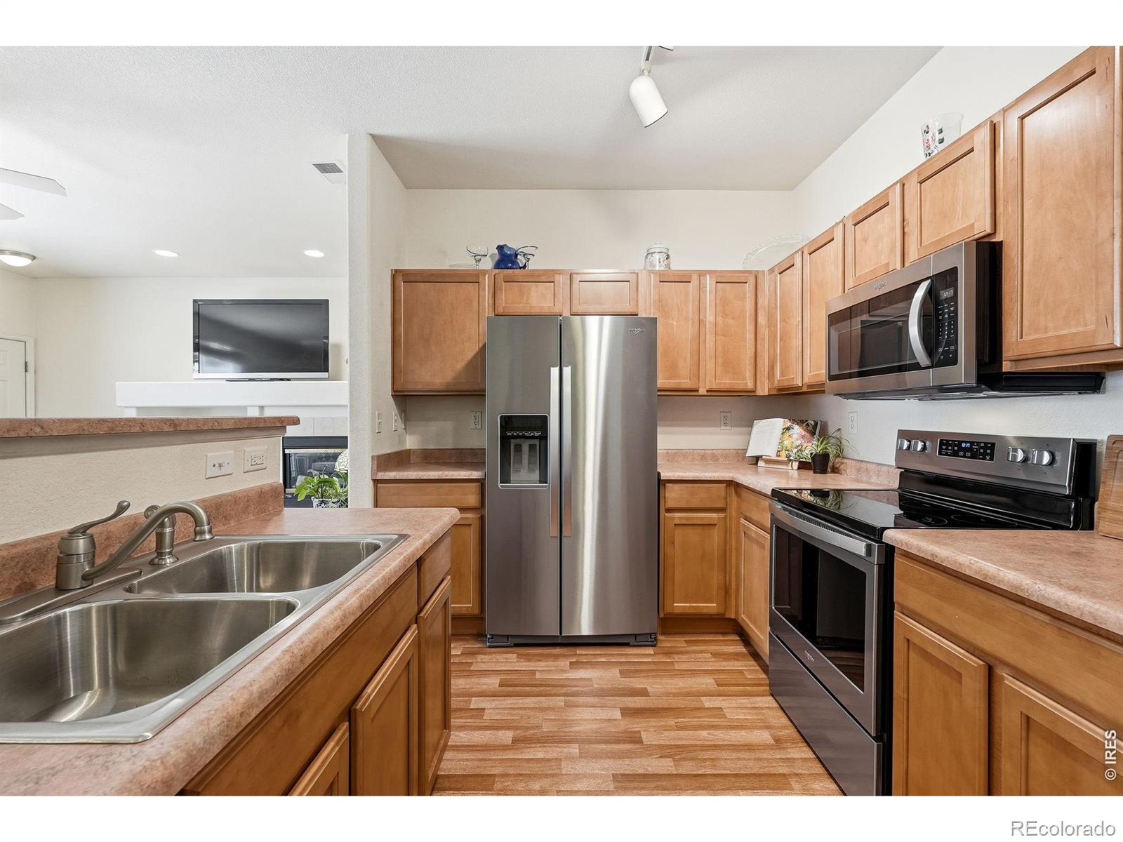 MLS Image #7 for 837 e 98th avenue,thornton, Colorado