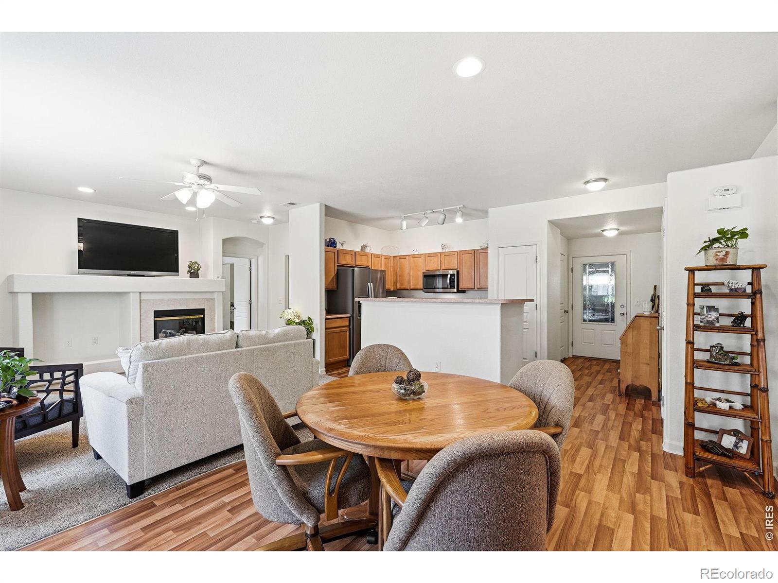 MLS Image #8 for 837 e 98th avenue,thornton, Colorado