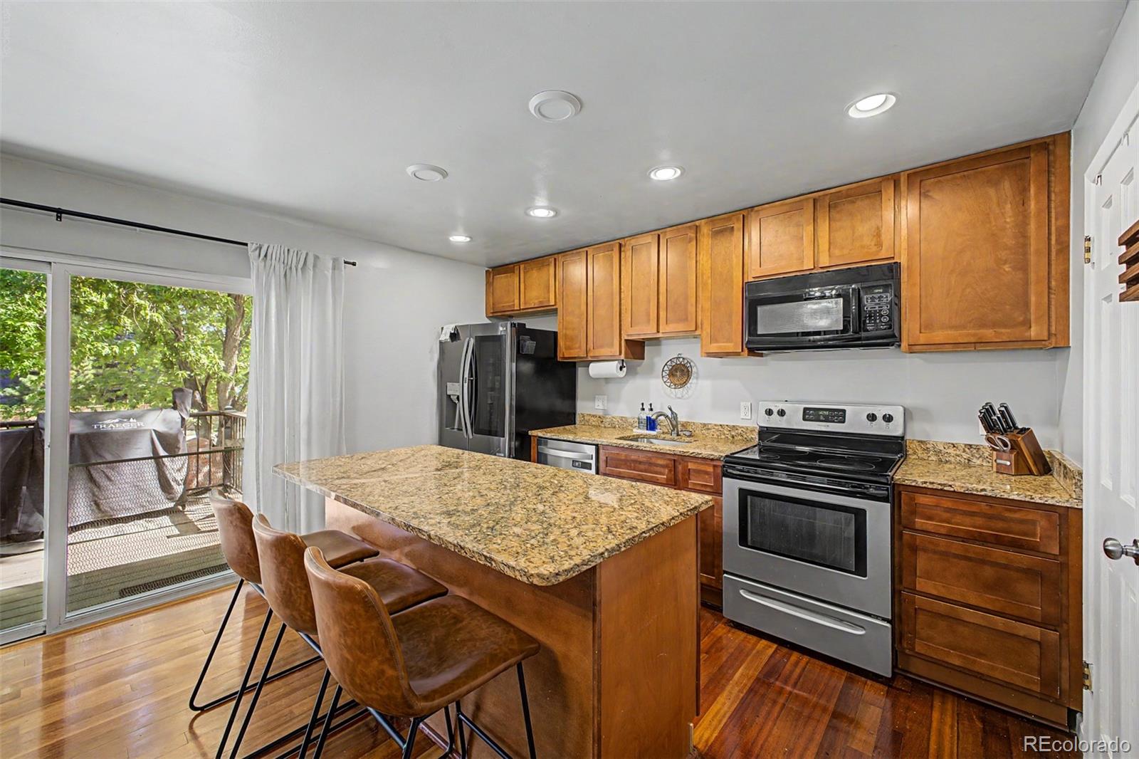 MLS Image #11 for 12120 e amherst circle,aurora, Colorado