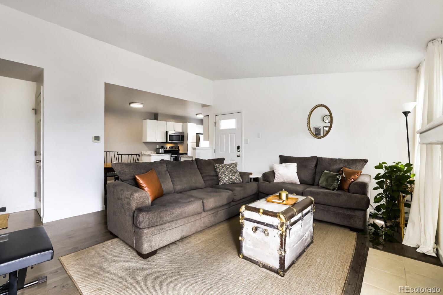 MLS Image #6 for 11981  bellaire street e,denver, Colorado