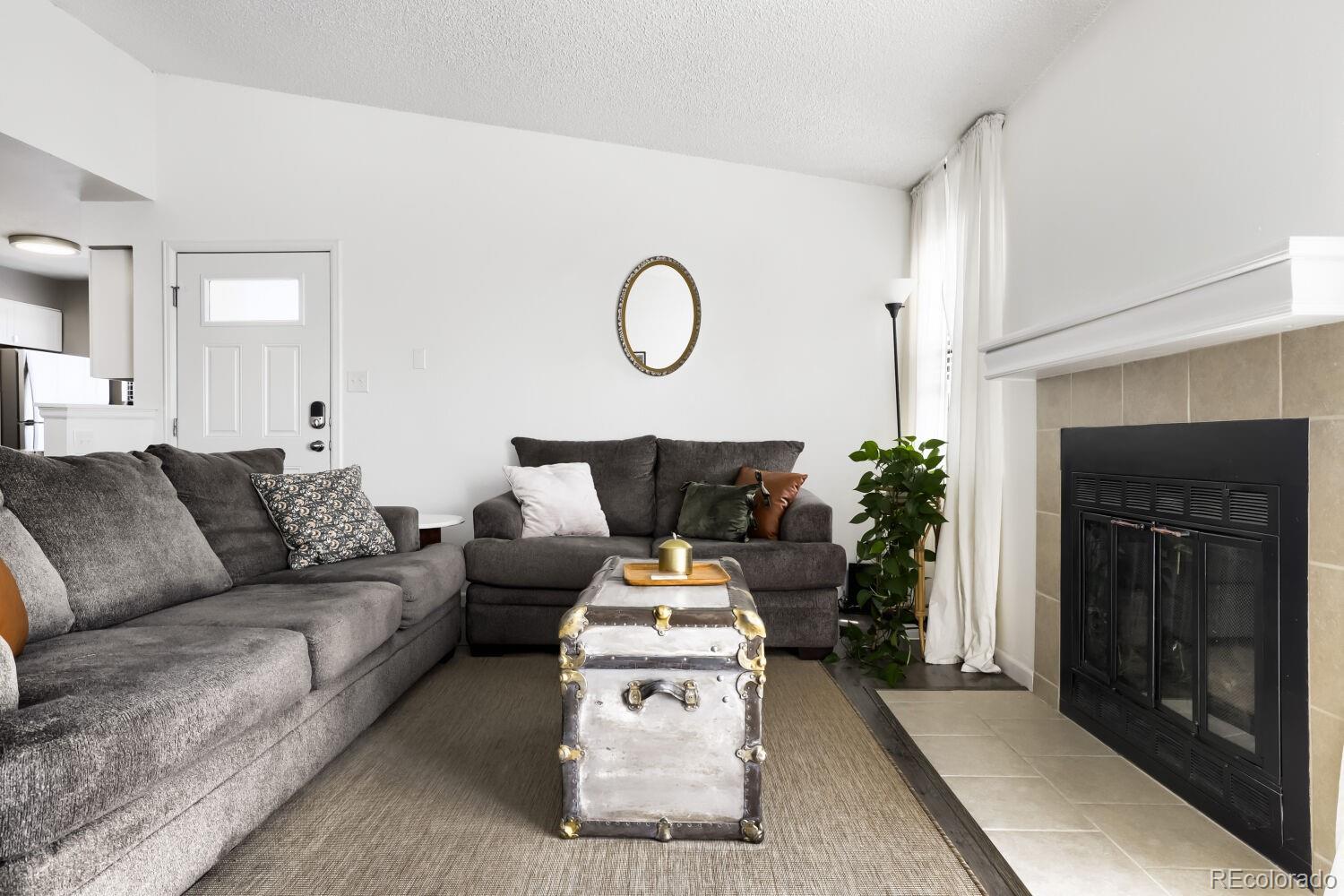 MLS Image #8 for 11981  bellaire street e,denver, Colorado