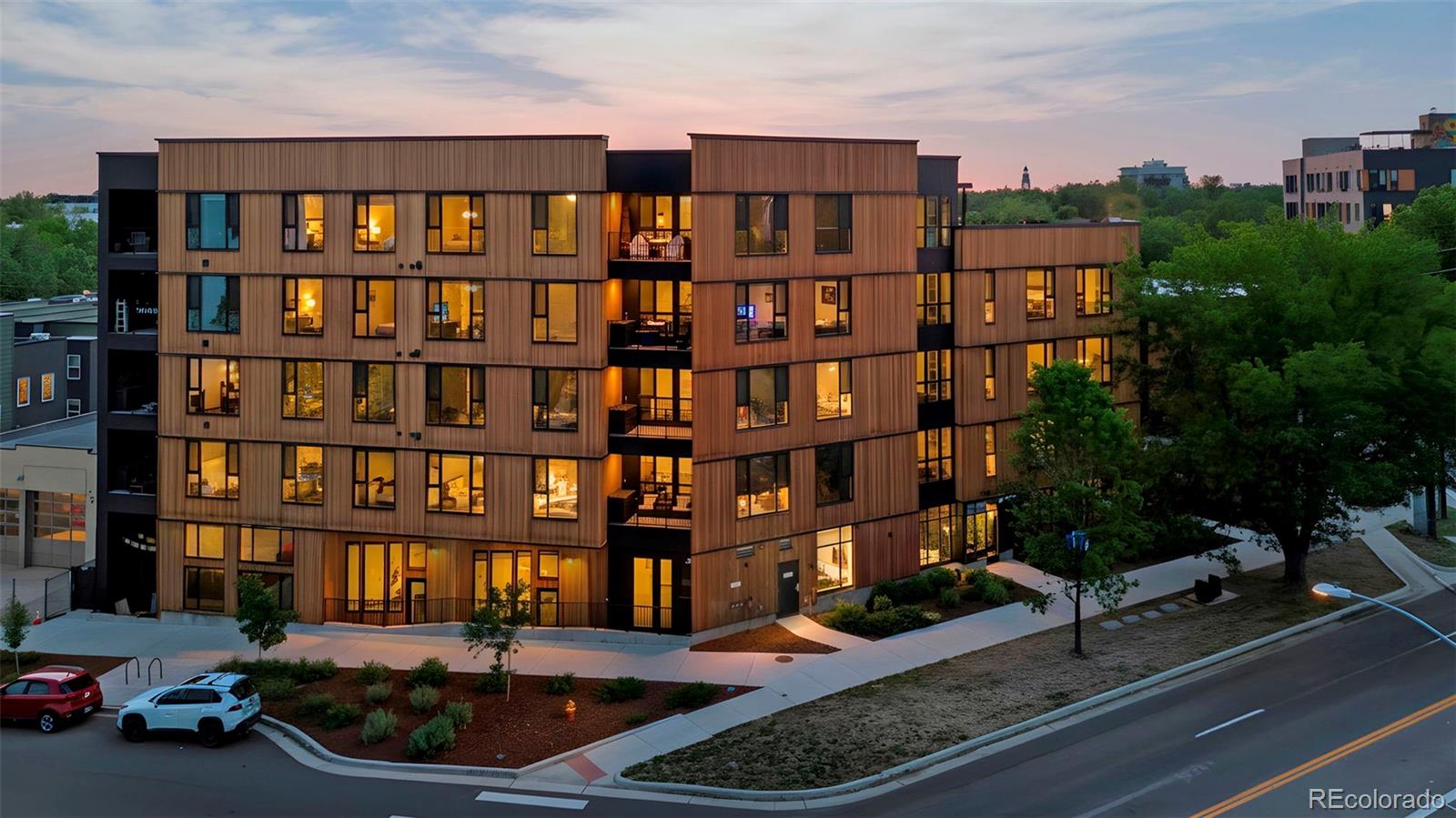 MLS Image #5 for 1601  park avenue,denver, Colorado