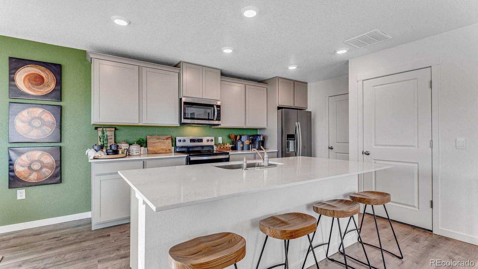 MLS Image #10 for 715  ayrshire road,johnstown, Colorado