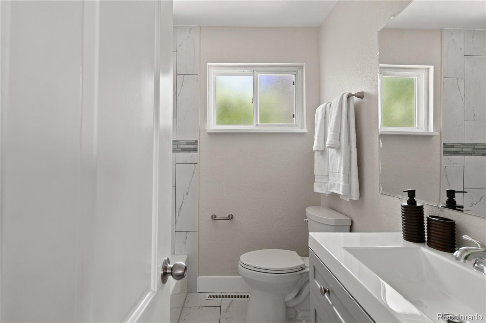MLS Image #18 for 2564  fenton street,edgewater, Colorado