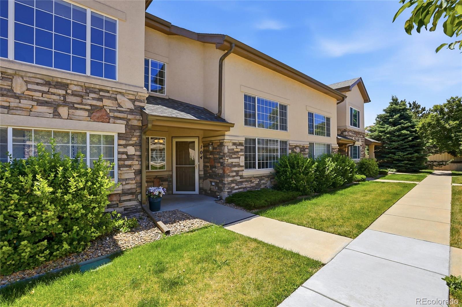 MLS Image #2 for 1435 s chambers road,aurora, Colorado