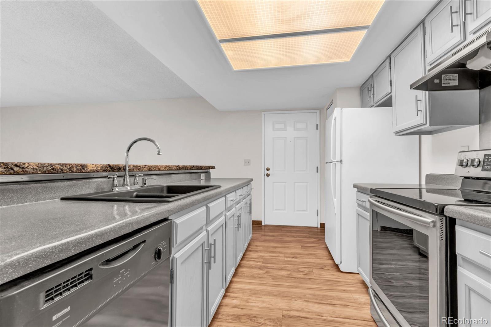 MLS Image #11 for 9666  brentwood way 203,broomfield, Colorado