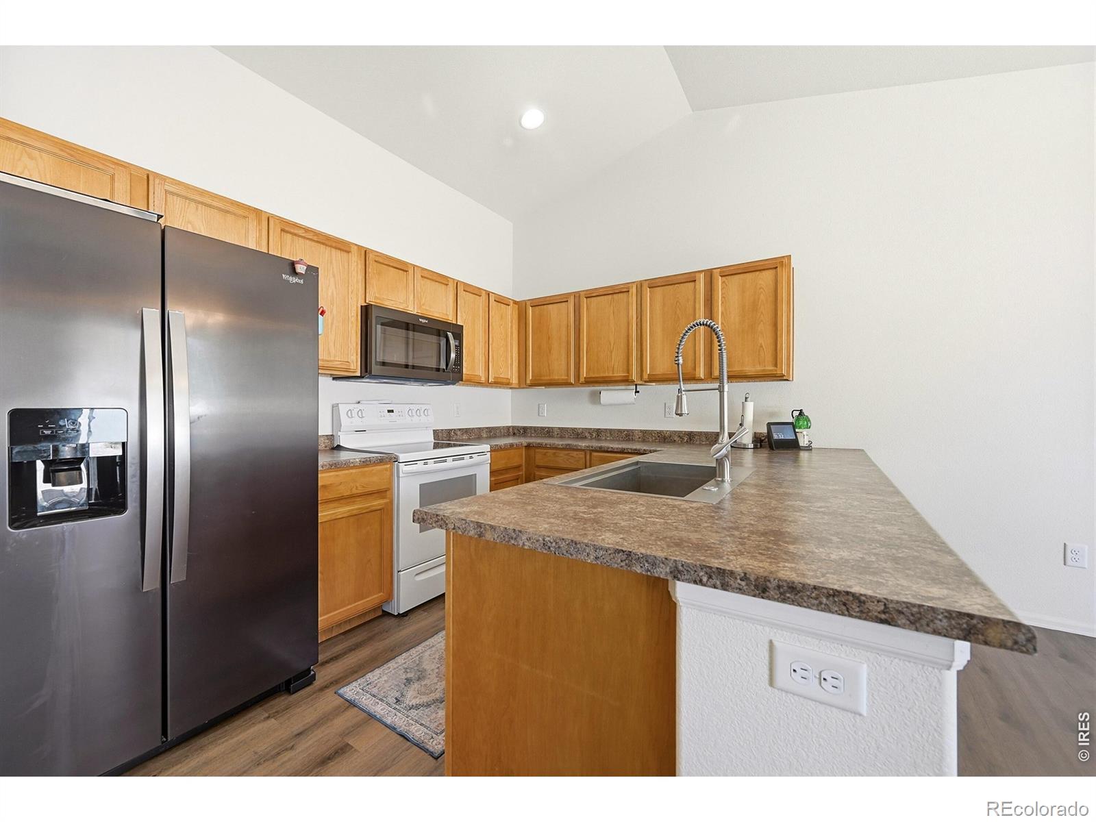 MLS Image #10 for 987  axis drive,windsor, Colorado