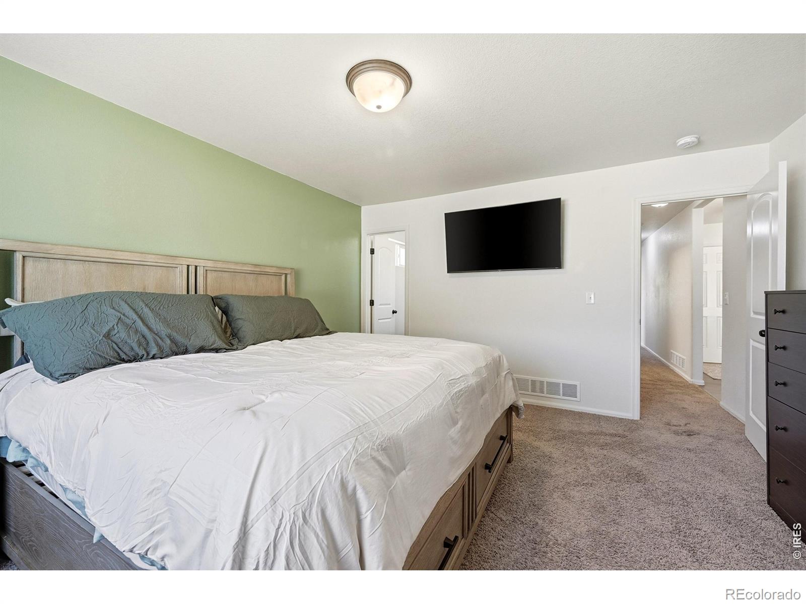 MLS Image #12 for 987  axis drive,windsor, Colorado