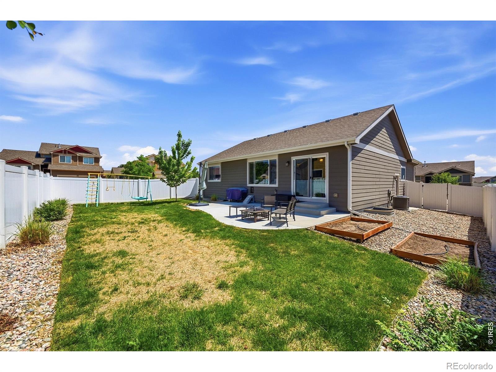 MLS Image #26 for 987  axis drive,windsor, Colorado