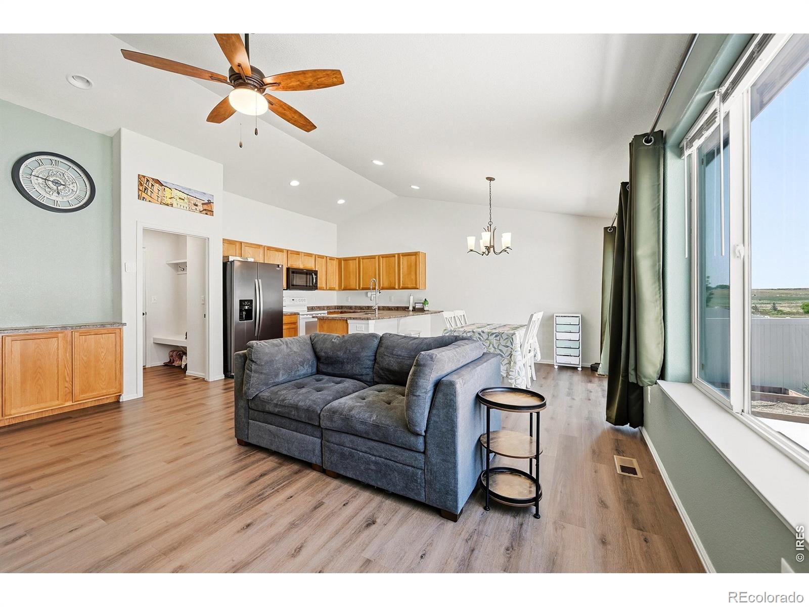 MLS Image #7 for 987  axis drive,windsor, Colorado
