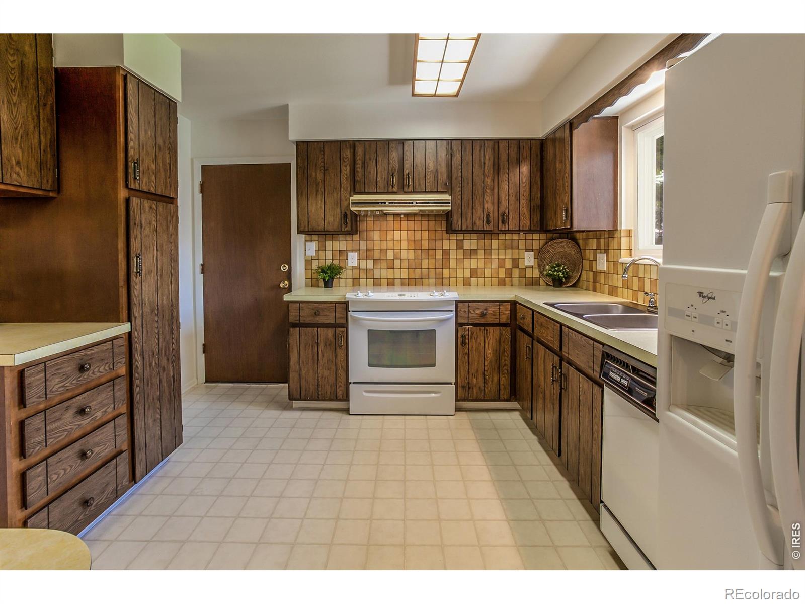 MLS Image #7 for 2549  newport drive,fort collins, Colorado