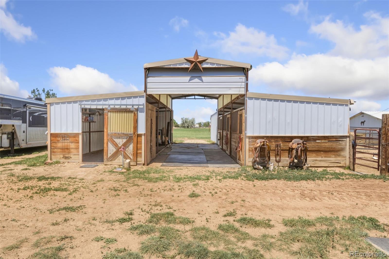 MLS Image #17 for 3704 w county road 4 ,berthoud, Colorado