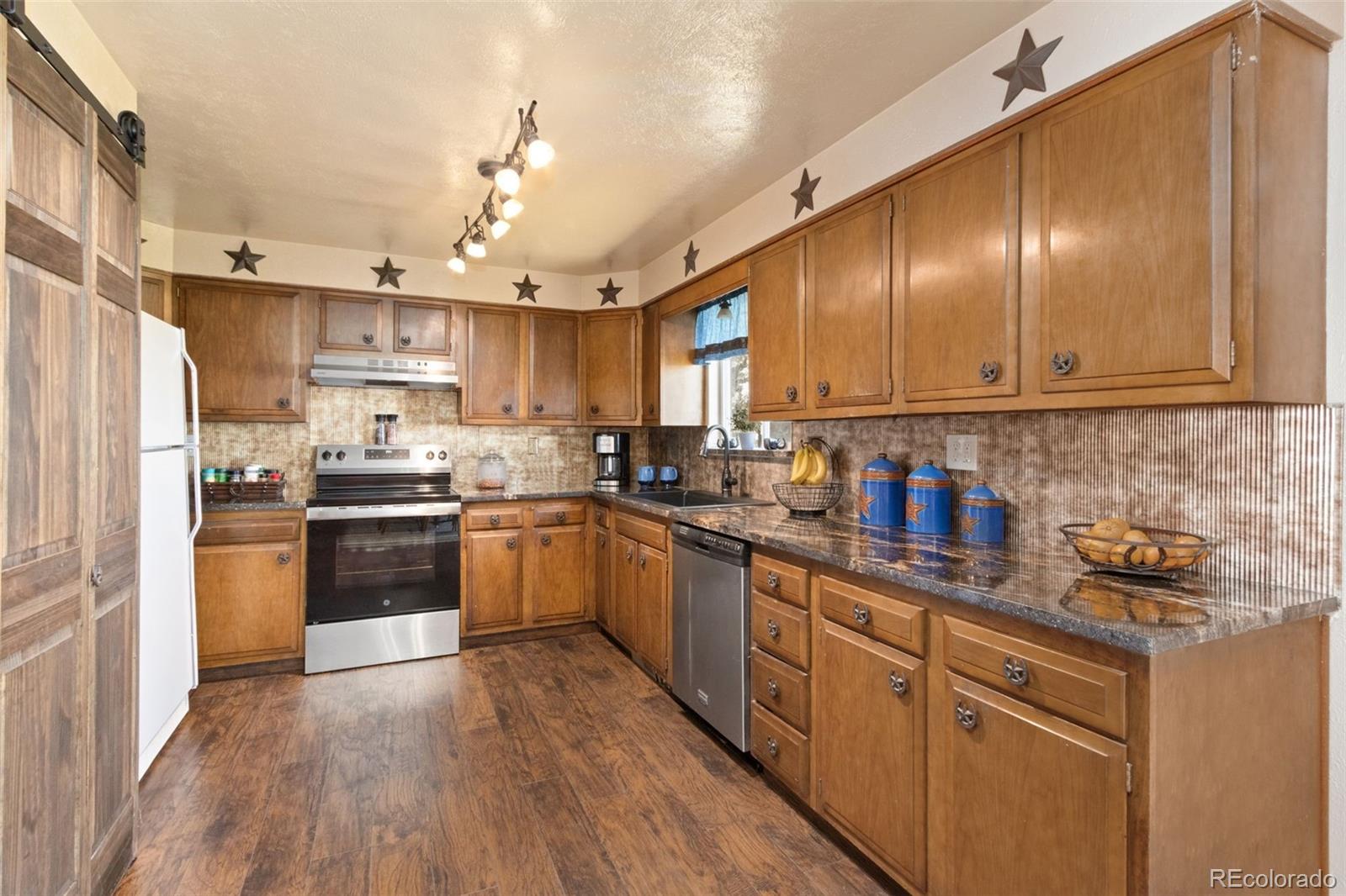MLS Image #4 for 3704 w county road 4 ,berthoud, Colorado