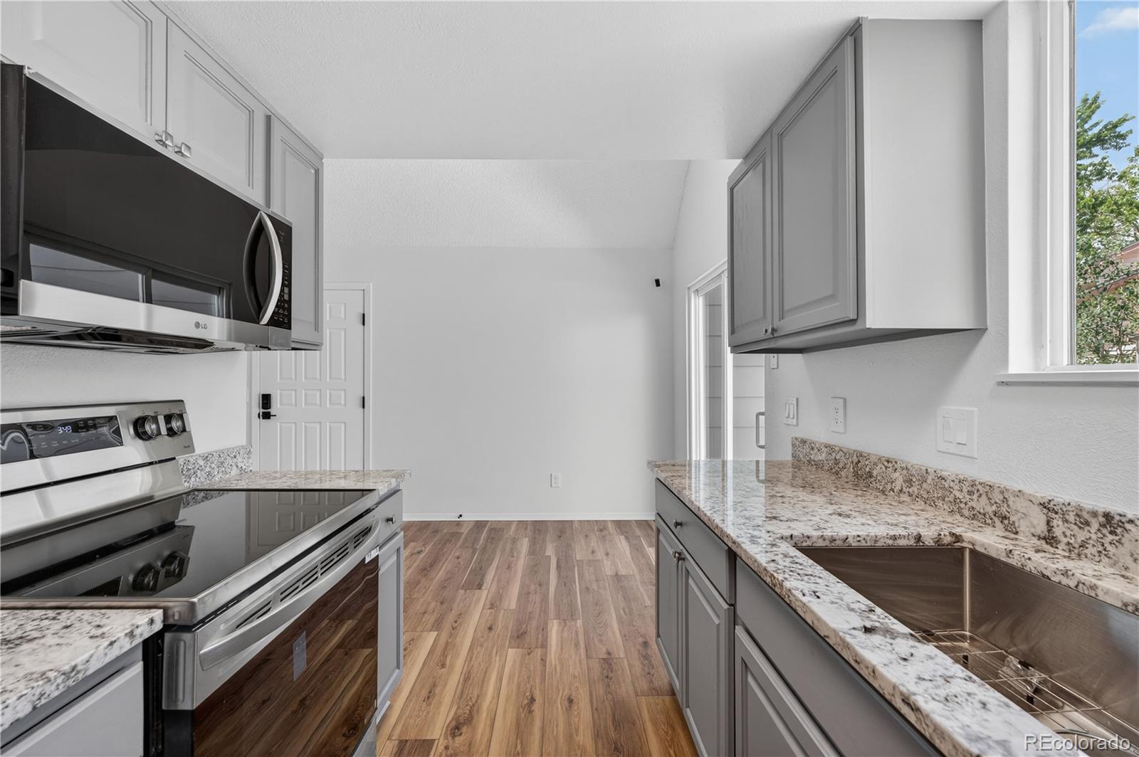 MLS Image #10 for 9621  orangewood drive,denver, Colorado