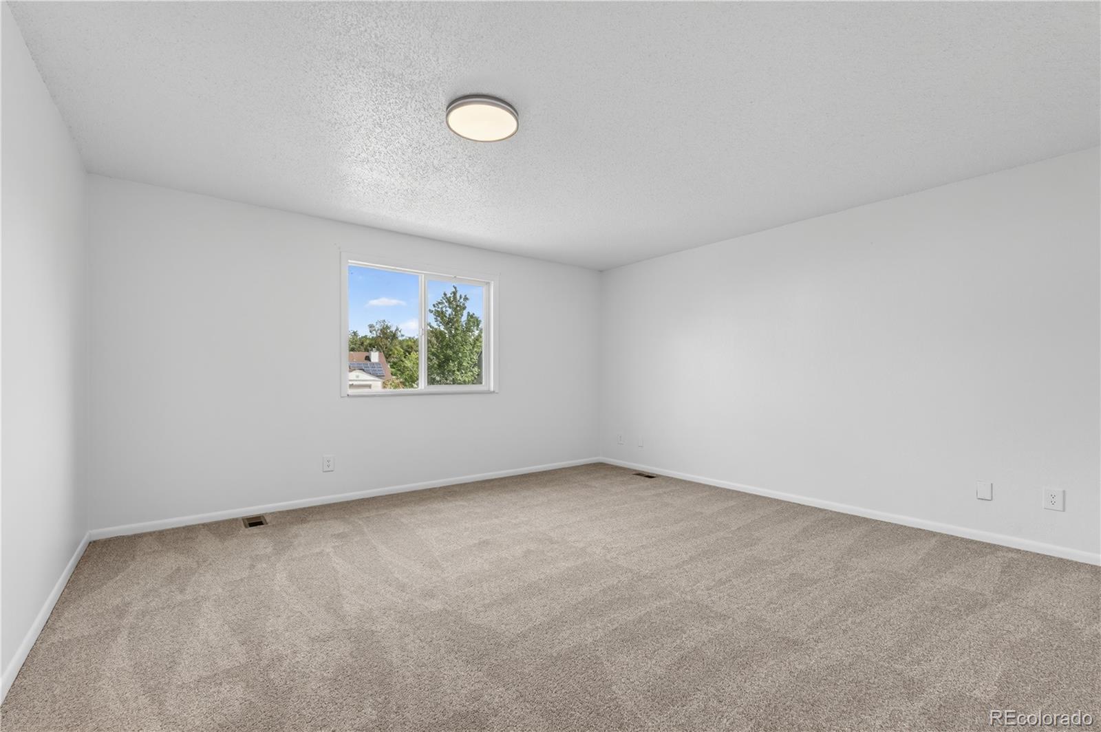 MLS Image #14 for 9621  orangewood drive,denver, Colorado