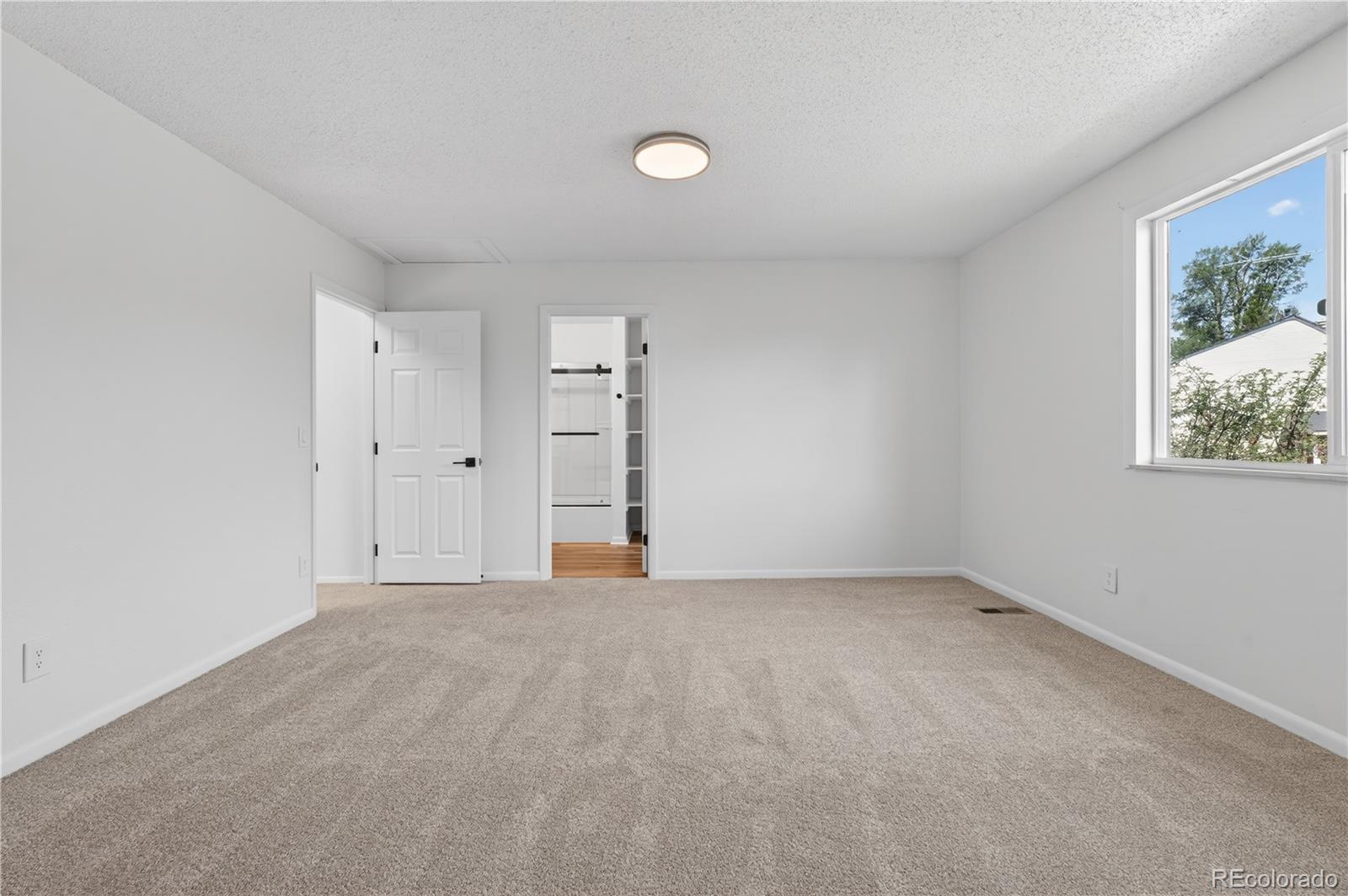 MLS Image #15 for 9621  orangewood drive,denver, Colorado