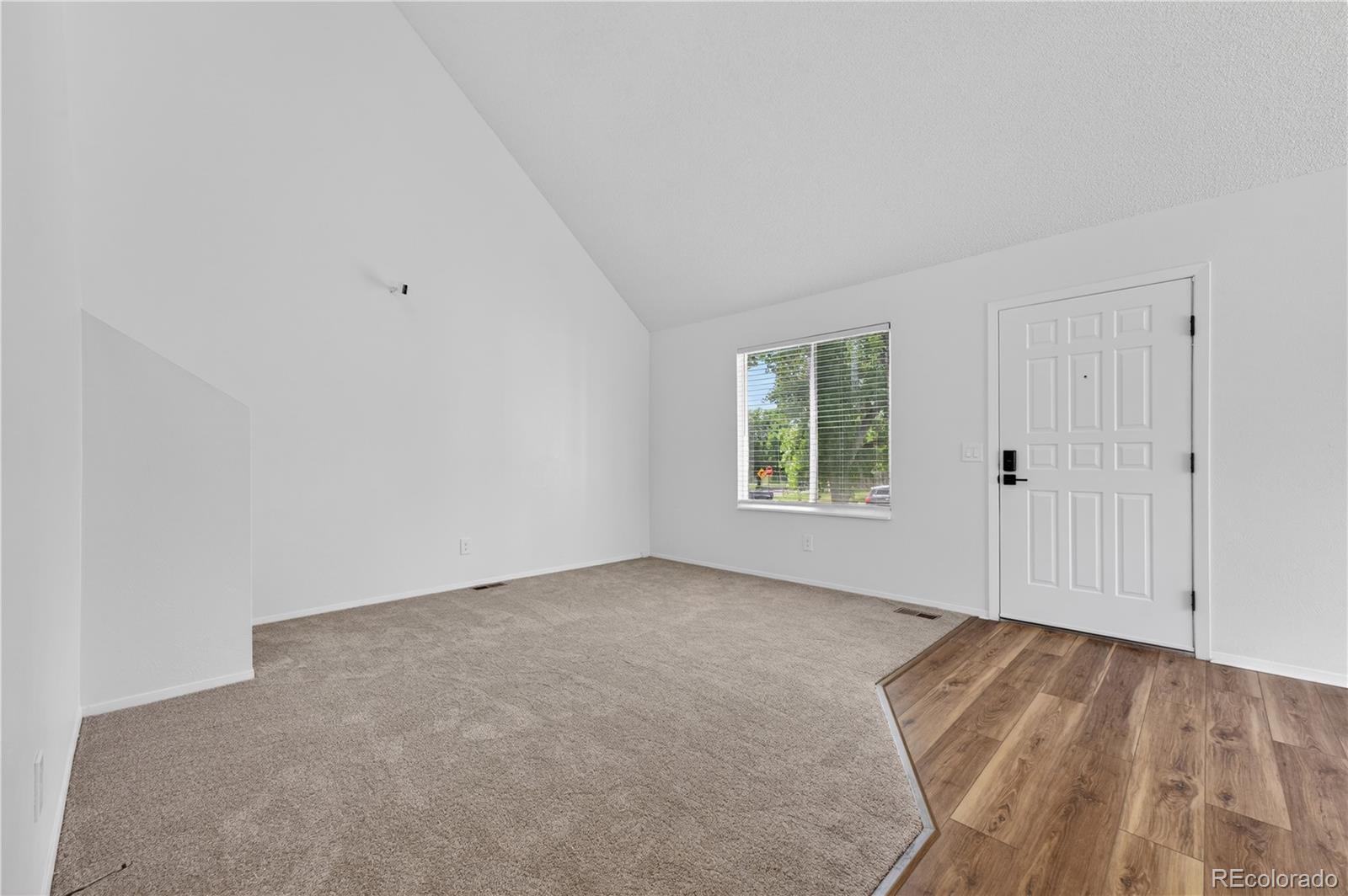 MLS Image #4 for 9621  orangewood drive,denver, Colorado