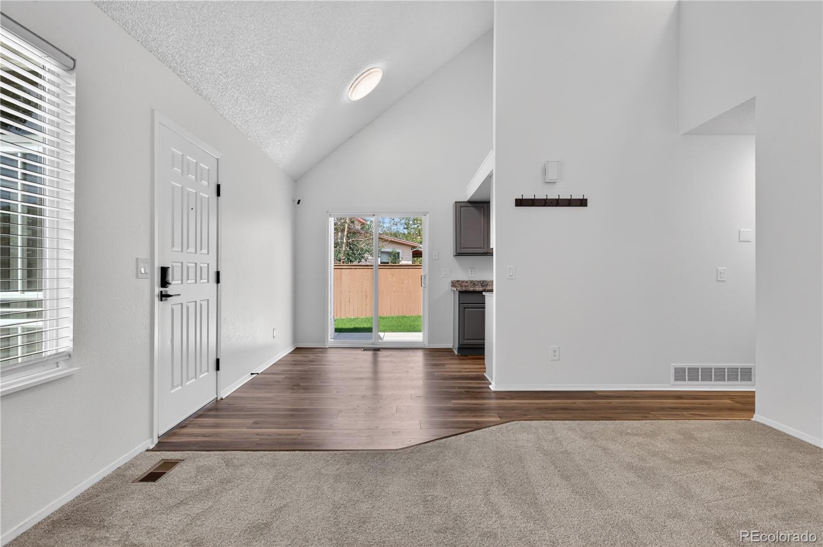 MLS Image #6 for 9621  orangewood drive,denver, Colorado