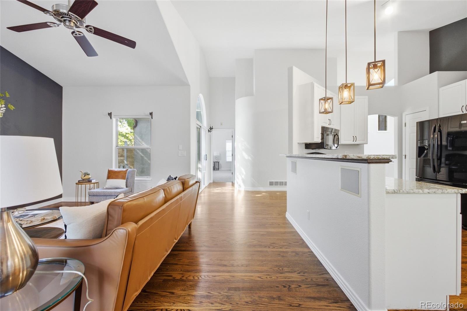 MLS Image #13 for 331 s poplar street,denver, Colorado
